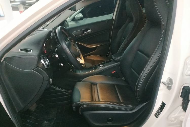 Used Mercedes-Benz GLA 2017 GLA 200 Fashion Model Left Front Seat