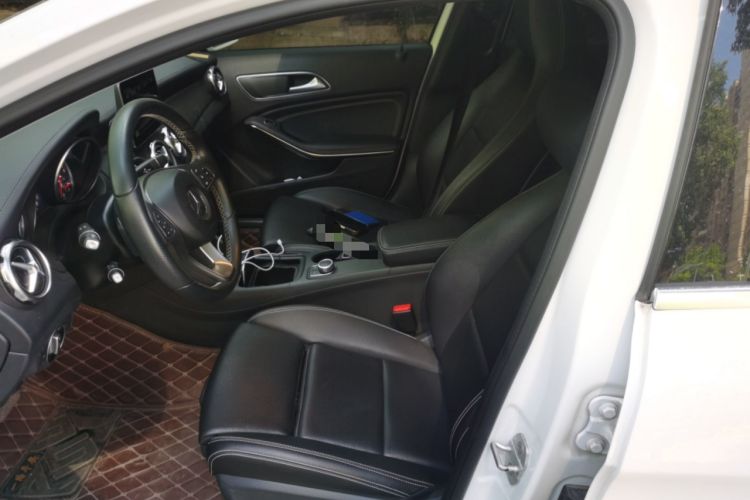 Used Mercedes-Benz GLA 2017 GLA 200 Fashion Model Left Front Seat