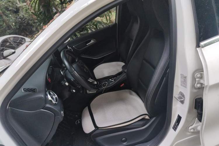 Used Mercedes-Benz GLA 2017 GLA 200 Fashion Model Left Front Seat