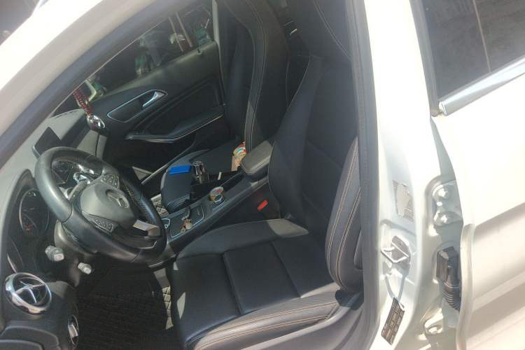 Used Mercedes-Benz GLA 2017 GLA 200 Fashion Model Left Front Seat