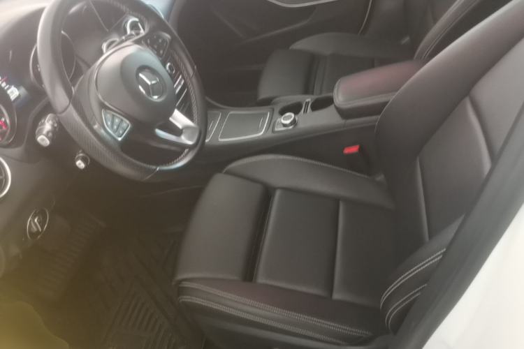 Used Mercedes-Benz GLA 2017 GLA 200 Fashion Model Left Front Seat