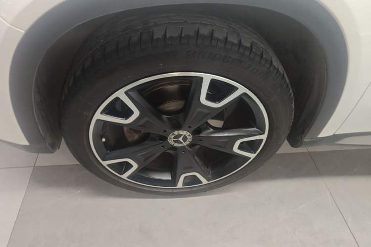 Used Mercedes-Benz GLA 2017 GLA 220 4MATIC Fashion Model Left Front Wheel Hub