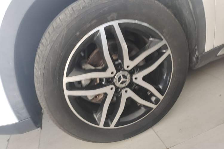 Used Mercedes-Benz GLA 2017 GLA 200 Fashion Model Left Front Wheel Hub