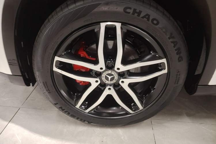 Used Mercedes-Benz GLA 2017 GLA 200 Fashion Model Left Front Wheel Hub