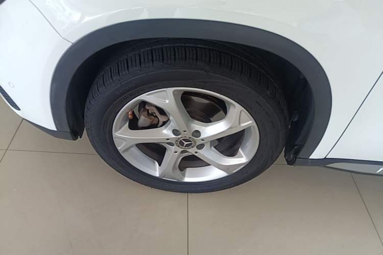 Used Mercedes-Benz GLA 2017 GLA 200 Sport Edition Left Front Wheel Hub