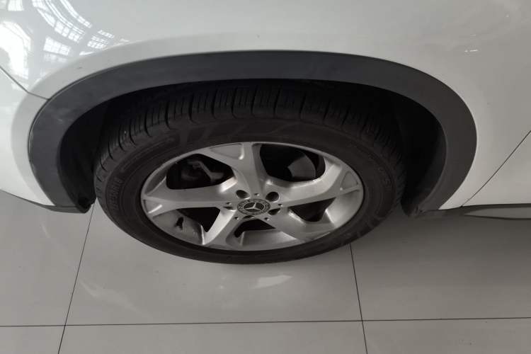 Used Mercedes-Benz GLA 2017 GLA 200 Sport Edition Left Front Wheel Hub
