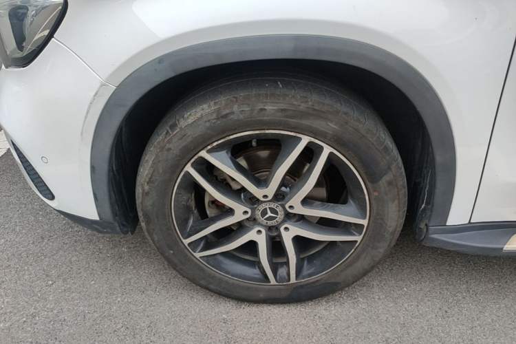 Used Mercedes-Benz GLA 2017 GLA 200 Fashion Model Left Front Wheel Hub