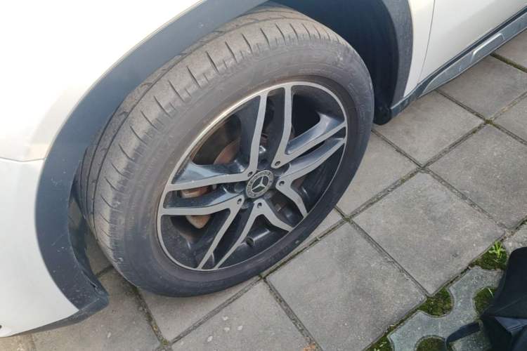 Used Mercedes-Benz GLA 2017 GLA 200 Fashion Model Left Front Wheel Hub