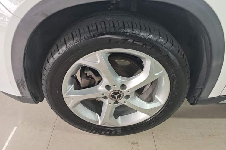 Used Mercedes-Benz GLA 2017 GLA 200 Sport Edition Left Front Wheel Hub