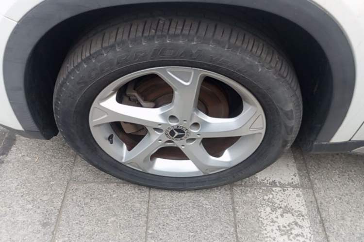 Used Mercedes-Benz GLA 2017 GLA 200 Sport Edition Left Front Wheel Hub