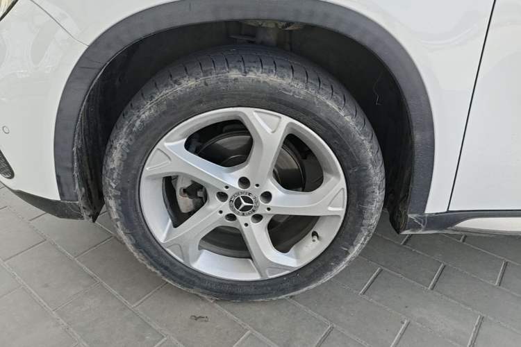 Used Mercedes-Benz GLA 2017 GLA 200 Sport Edition Left Front Wheel Hub