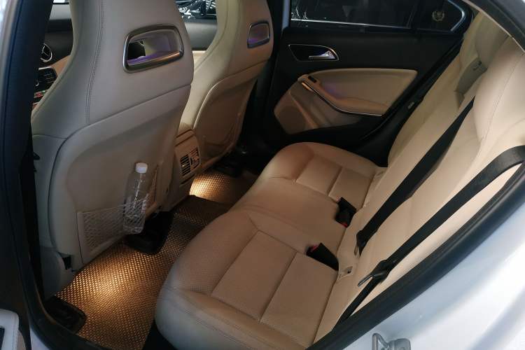 Used Mercedes-Benz GLA 2017 GLA 200 Sport Edition Left Rear Seat