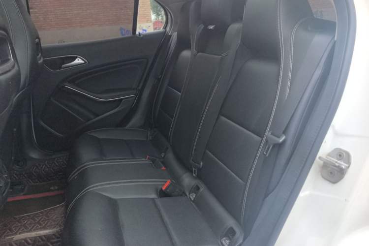 Used Mercedes-Benz GLA 2017 GLA 200 Sport Edition Left Rear Seat