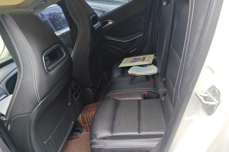 Used Mercedes-Benz GLA 2017 GLA 200 Fashion Model Left Rear Seat