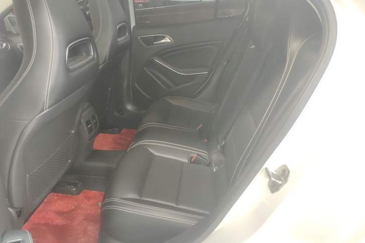 Used Mercedes-Benz GLA 2017 GLA 200 Sport Edition Left Rear Seat
