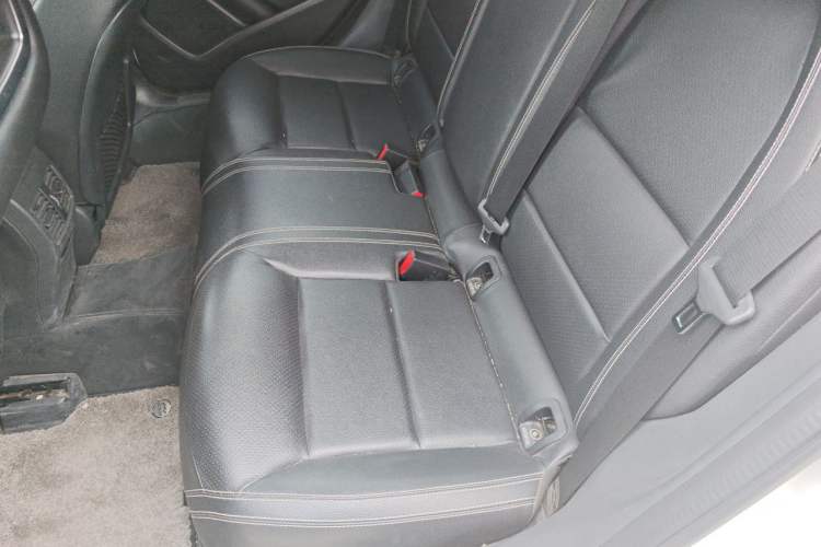 Used Mercedes-Benz GLA 2017 GLA 200 Fashion Model Left Rear Seat