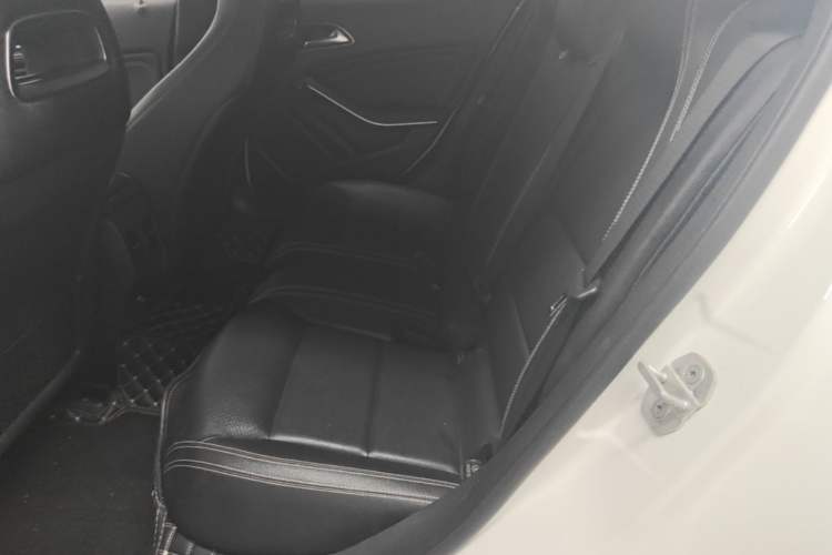 Used Mercedes-Benz GLA 2017 GLA 200 Sport Edition Left Rear Seat