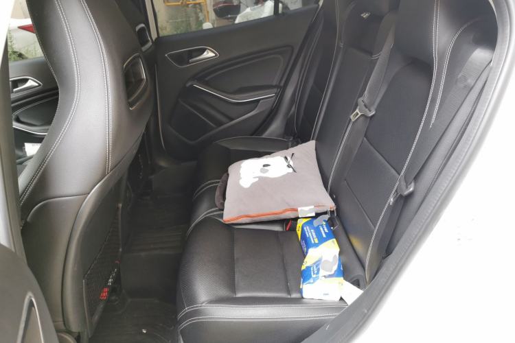 Used Mercedes-Benz GLA 2017 GLA 200 Fashion Model Left Rear Seat