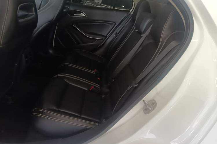 Used Mercedes-Benz GLA 2017 GLA 200 Sport Edition Left Rear Seat
