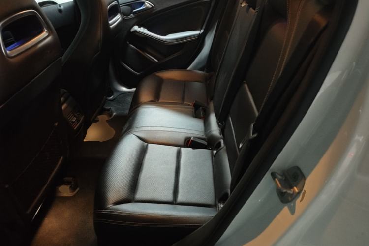 Used Mercedes-Benz GLA 2017 GLA 200 Fashion Model Left Rear Seat