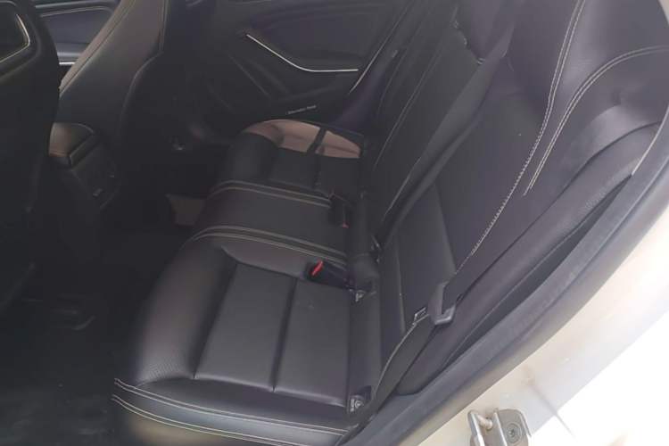 Used Mercedes-Benz GLA 2017 GLA 200 Sport Edition Left Rear Seat