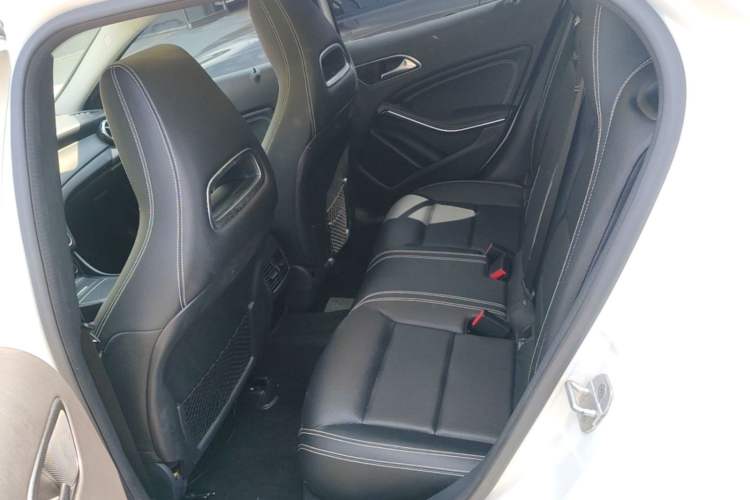 Used Mercedes-Benz GLA 2017 GLA 200 Sport Edition Left Rear Seat
