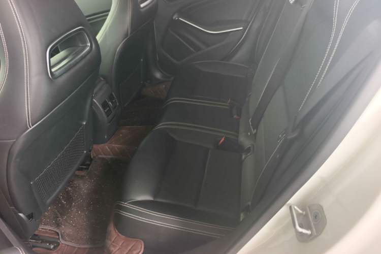 Used Mercedes-Benz GLA 2017 GLA 200 Fashion Model Left Rear Seat