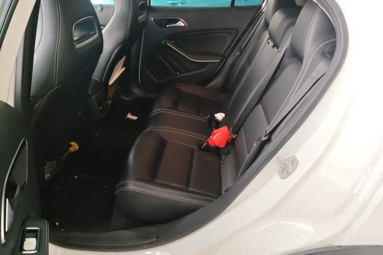 Used Mercedes-Benz GLA 2017 GLA 200 Sport Edition Left Rear Seat