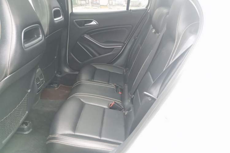 Used Mercedes-Benz GLA 2017 GLA 200 Sport Edition Left Rear Seat