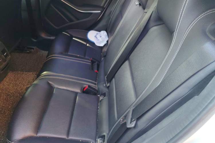 Used Mercedes-Benz GLA 2017 GLA 200 Sport Edition Left Rear Seat