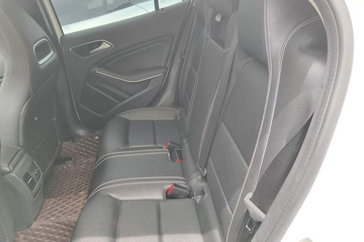 Used Mercedes-Benz GLA 2017 GLA 200 Sport Edition Left Rear Seat