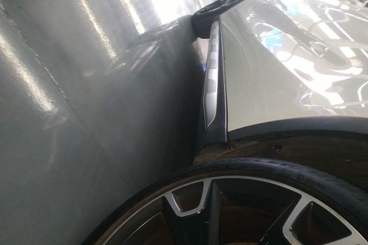 Used Mercedes-Benz GLA 2017 GLA 220 4MATIC Fashion Model Left Side Sill