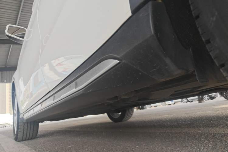 Used Mercedes-Benz GLA 2017 GLA 200 Sport Edition Left Side Sill