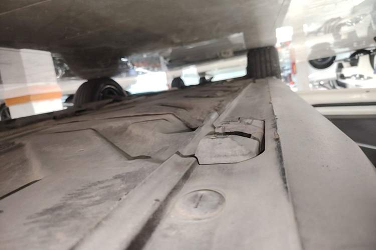 Used Mercedes-Benz GLA 2017 GLA 200 Fashion Model Left Side Sill