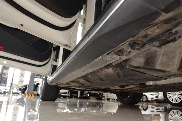 Used Mercedes-Benz GLA 2017 GLA 200 Fashion Model Left Side Sill