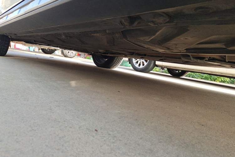 Used Mercedes-Benz GLA 2017 GLA 220 4MATIC Fashion Model Left Side Sill