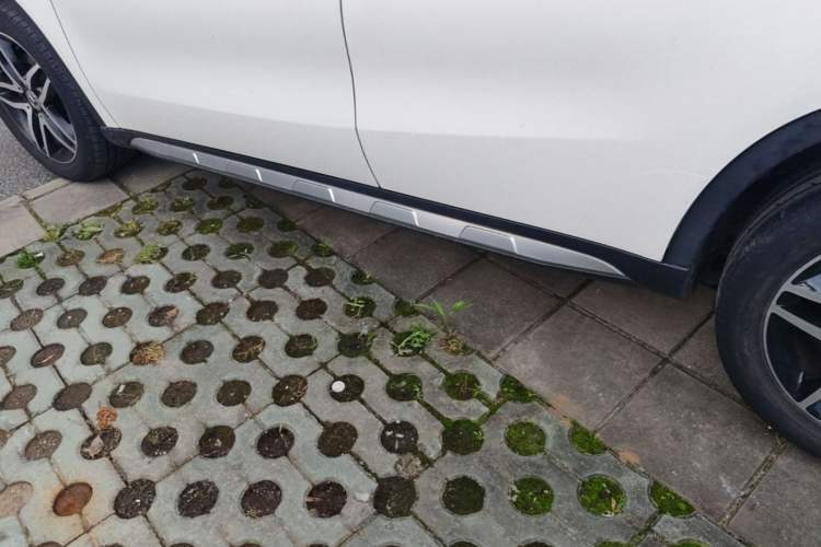 Used Mercedes-Benz GLA 2017 GLA 200 Fashion Model Left Side Sill