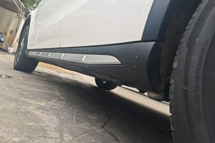 Used Mercedes-Benz GLA 2017 GLA 200 Fashion Model Left Side Sill