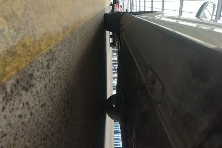 Used Mercedes-Benz GLA 2017 GLA 200 Fashion Model Left Side Sill