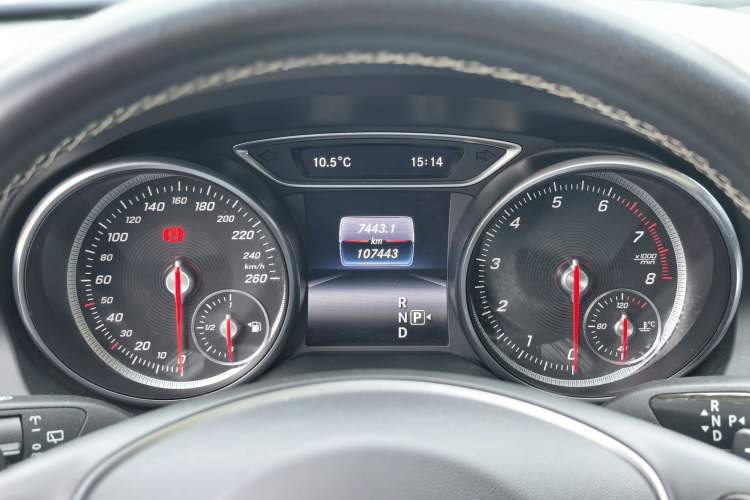 Used Mercedes-Benz GLA 2017 GLA 200 Fashion Model Odometer Close Up
