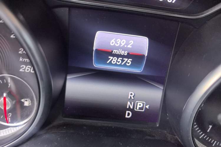 Used Mercedes-Benz GLA 2017 GLA 200 Sport Edition Odometer Close Up