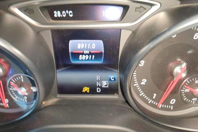 Used Mercedes-Benz GLA 2017 GLA 200 Sport Edition Odometer Close Up