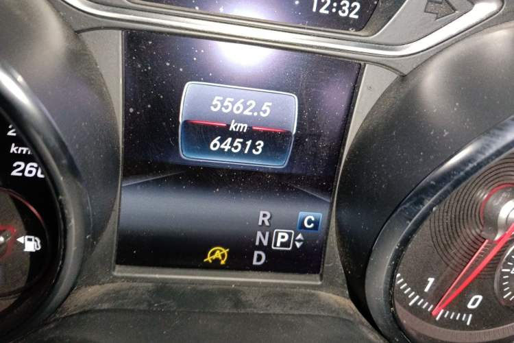 Used Mercedes-Benz GLA 2017 GLA 200 Fashion Model Odometer Close Up