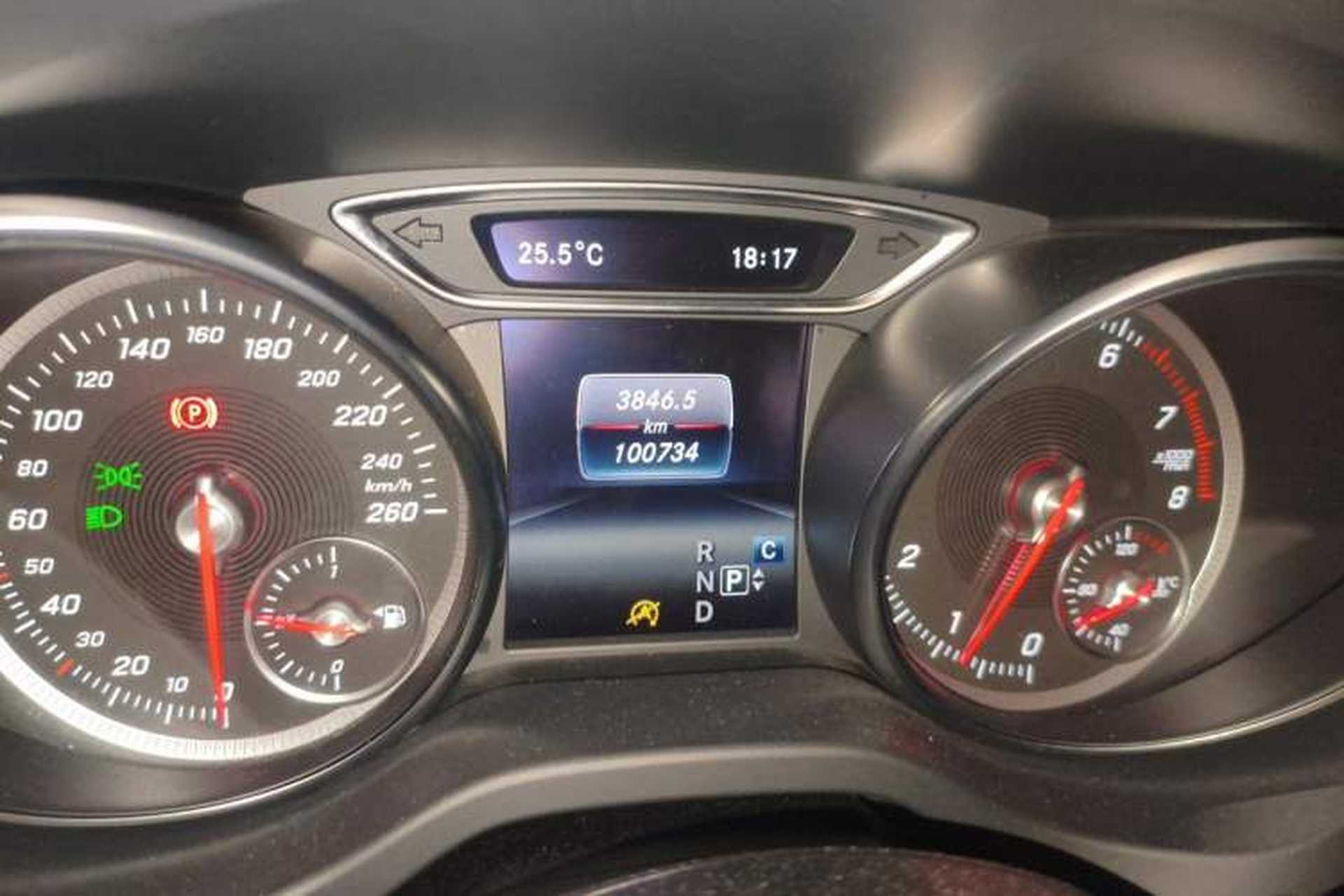 Used Mercedes-Benz GLA 2017 GLA 200 Sport Edition Odometer Close Up