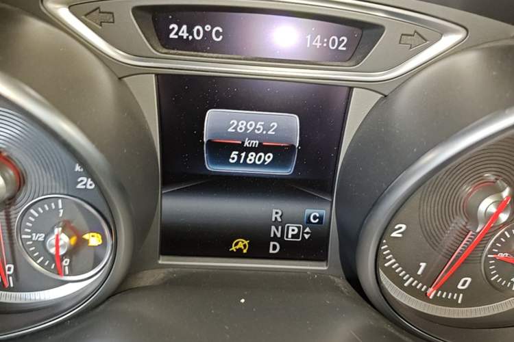 Used Mercedes-Benz GLA 2017 GLA 200 Sport Edition Odometer Close Up