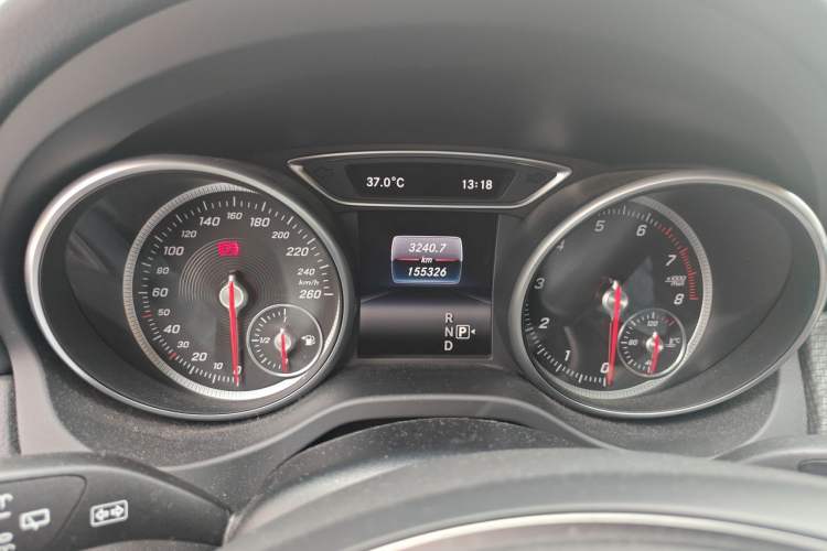 Used Mercedes-Benz GLA 2017 GLA 200 Sport Edition Odometer Close Up