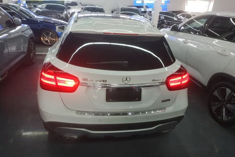 Used Mercedes-Benz GLA 2017 GLA 220 4MATIC Fashion Model Rear