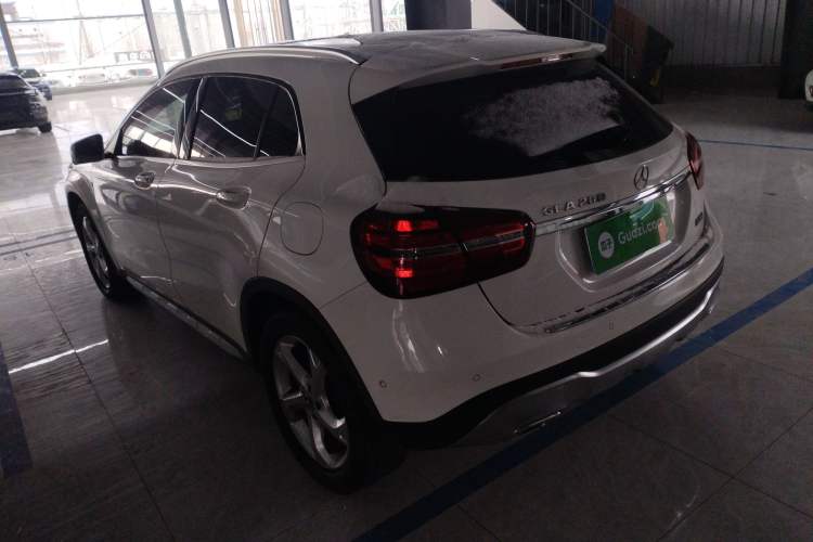 Used Mercedes-Benz GLA 2017 GLA 200 Sport Edition Rear Left 45 Deg