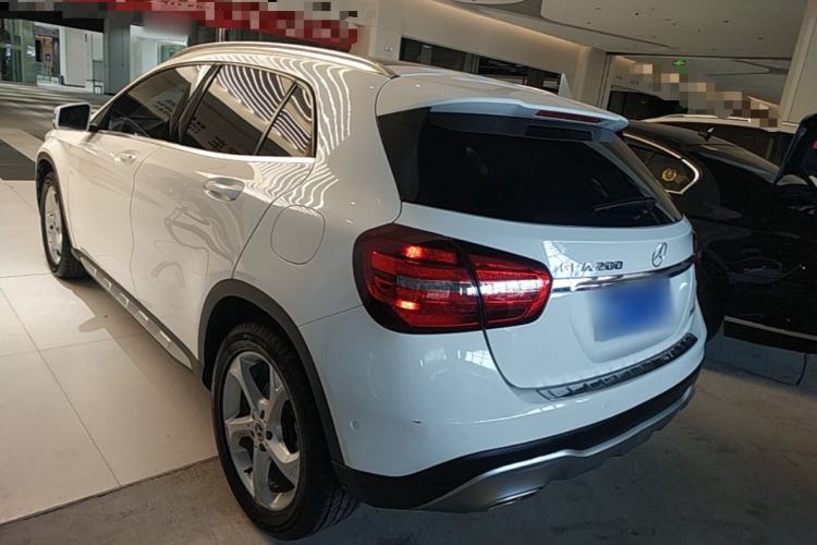 Used Mercedes-Benz GLA 2017 GLA 200 Sport Edition Rear Left 45 Deg