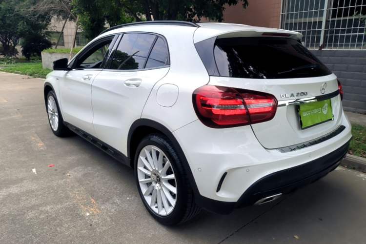 Used Mercedes-Benz GLA 2017 GLA 200 Fashion Model Rear Left 45 Deg